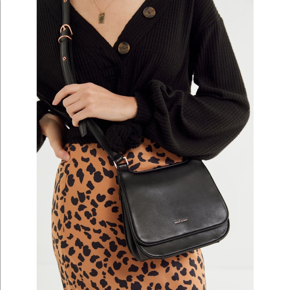 Matt & Nat | Small Saddle Crossbody Bag